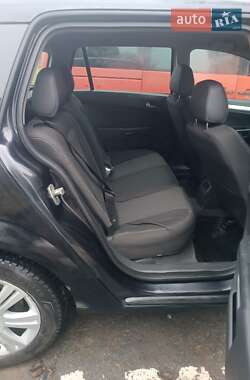Универсал Opel Astra 2007 в 