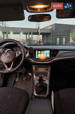 Универсал Opel Astra 2017 в 