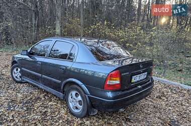 Седан Opel Astra 2004 в Ивано-Франковске