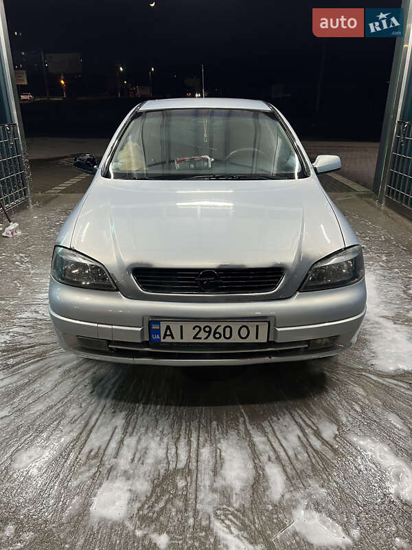 Седан Opel Astra 2000 в Кропивницькому