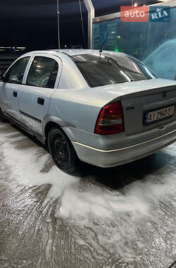 Седан Opel Astra 2000 в Кропивницькому