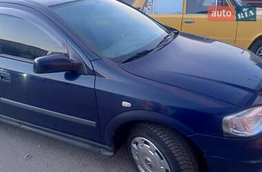 Хэтчбек Opel Astra 2001 в 