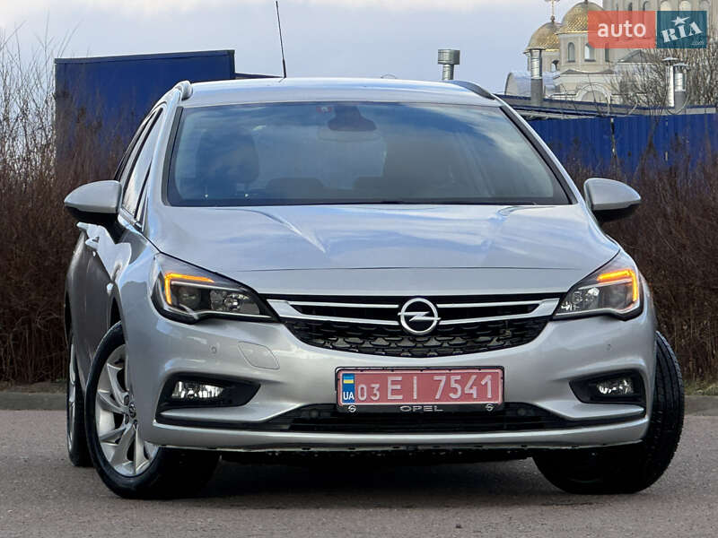 Универсал Opel Astra 2019 в Дрогобыче