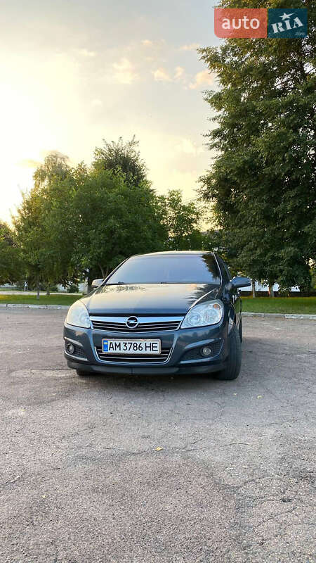Седан Opel Astra 2008 в Андрушевке фото 3 Седан Opel Astra 2008 в Андрушевке