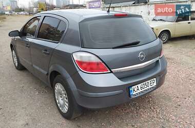 Хэтчбек Opel Astra 2007 в Киеве