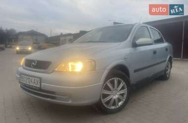 Седан Opel Astra 2004 в Теофіполі