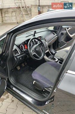 Универсал Opel Astra 2011 в 