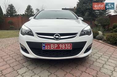 Універсал Opel Astra 2015 в Ковелі