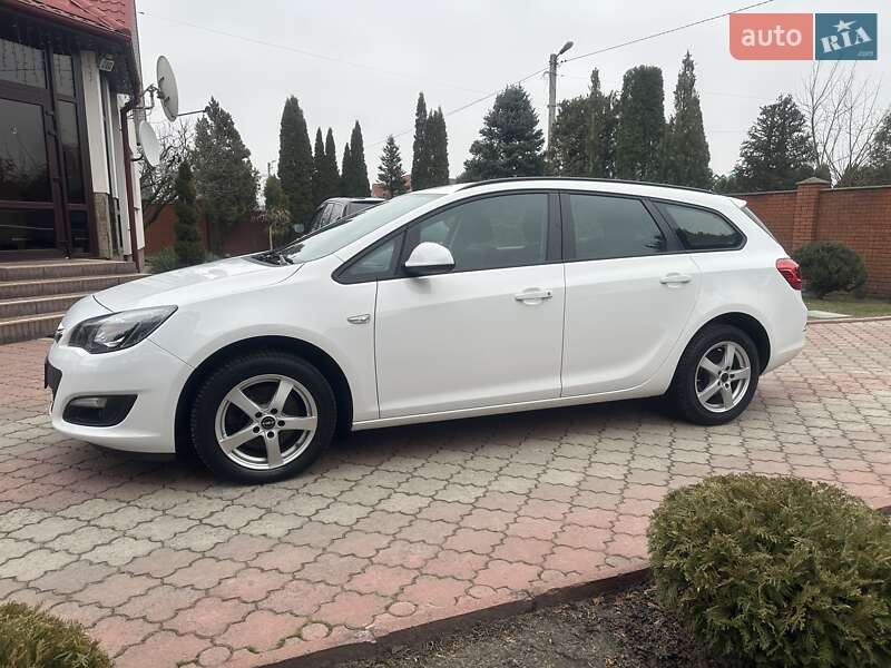 Універсал Opel Astra 2015 в 