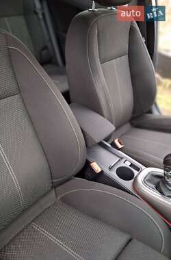 Універсал Opel Astra 2012 в 
