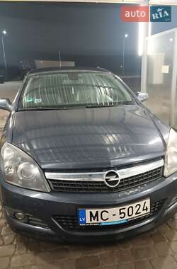 Хэтчбек Opel Astra 2009 в Луцке