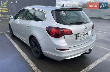 Универсал Opel Astra 2011 в 