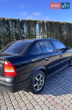 Седан Opel Astra 2008 в Дунаевцах