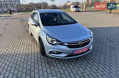 Універсал Opel Astra 2018 в Львові