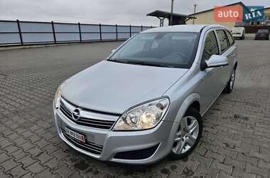 Універсал Opel Astra 2010 в Одесі