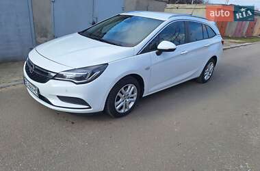 Универсал Opel Astra 2018 в Николаеве