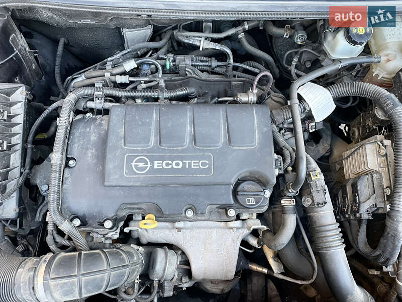 Универсал Opel Astra 2012 в Хмельницком