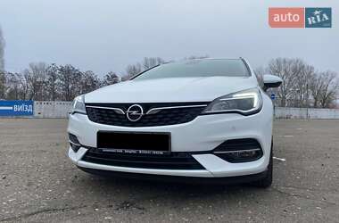 Универсал Opel Astra 2020 в 
