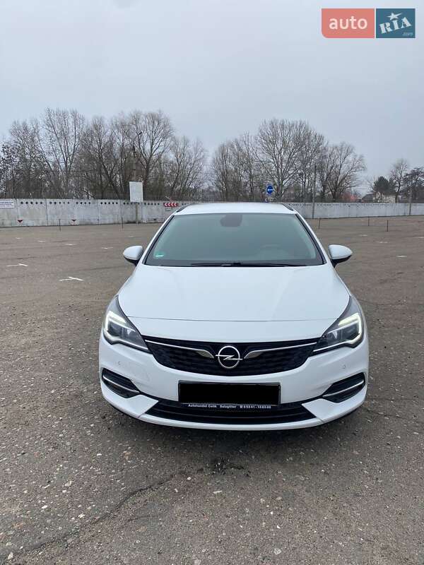 Универсал Opel Astra 2020 в Киеве
