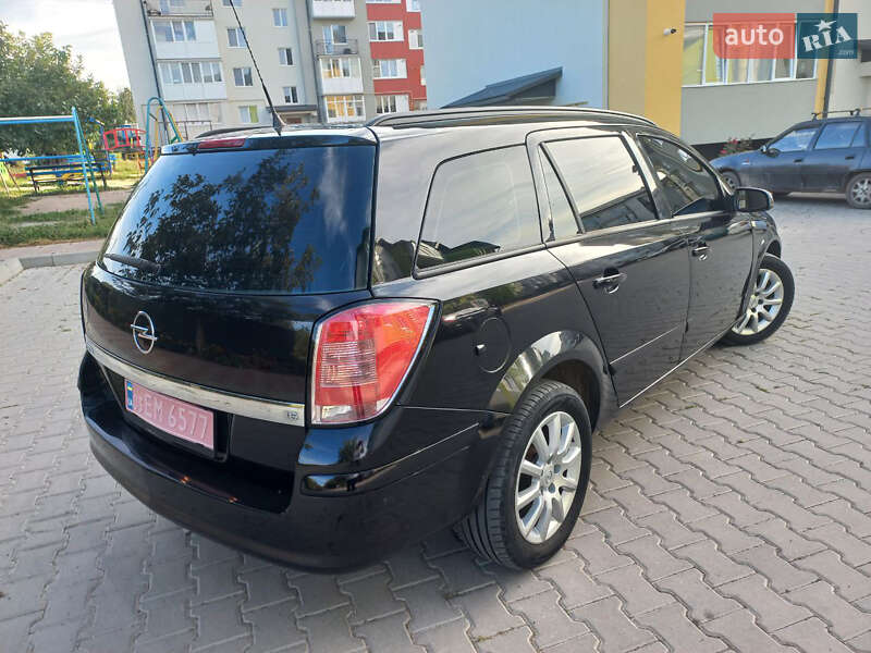 Универсал Opel Astra 2008 в 