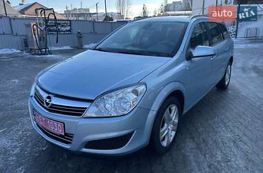 Универсал Opel Astra 2009 в Луцке