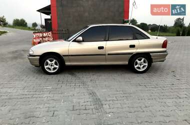 Седан Opel Astra 1997 в 