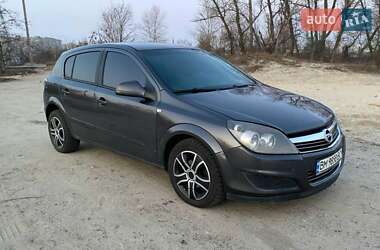 Хэтчбек Opel Astra 2012 в Кременчуге