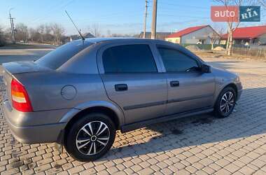 Седан Opel Astra 2008 в 
