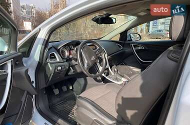 Хэтчбек Opel Astra 2013 в Киеве