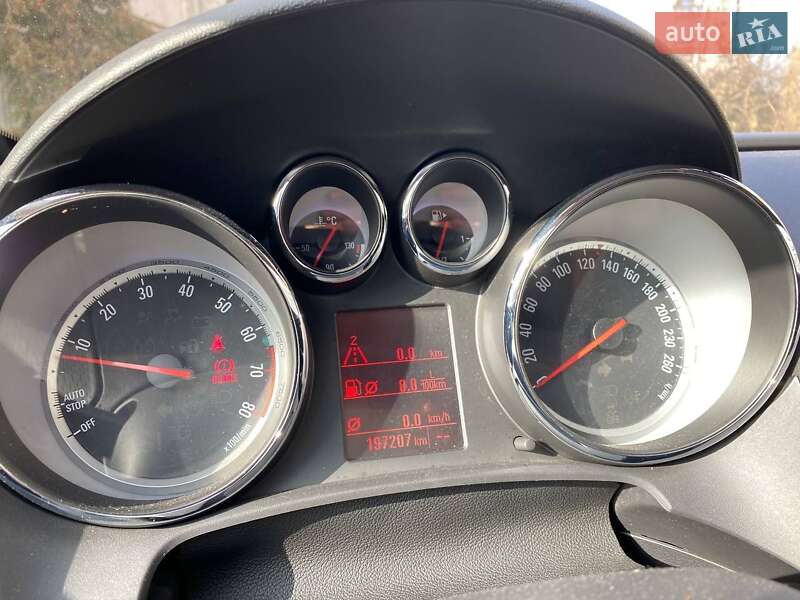 Хэтчбек Opel Astra 2013 в Киеве