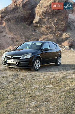 Хетчбек Opel Astra 2006 в Нововолинську