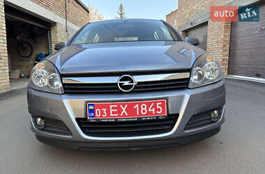 Хэтчбек Opel Astra 2006 в Корсуне-Шевченковском