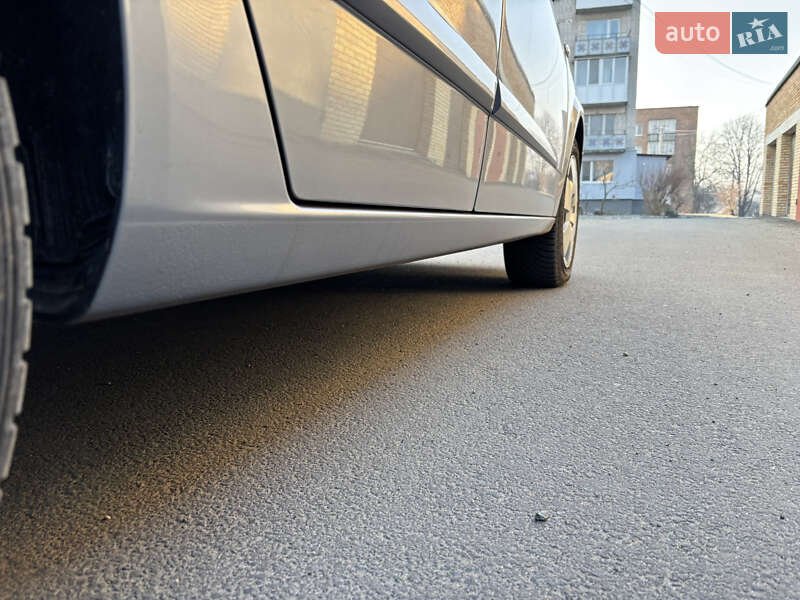 Хэтчбек Opel Astra 2006 в Корсуне-Шевченковском
