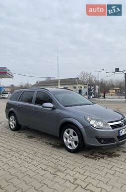 Универсал Opel Astra 2005 в Коломые