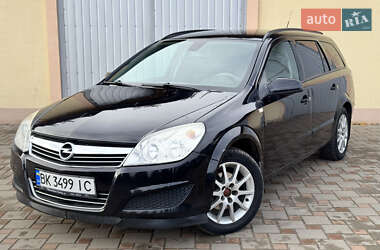 Универсал Opel Astra 2008 в Сарнах