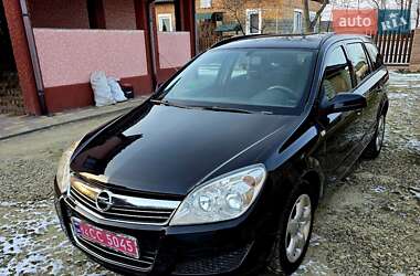 Универсал Opel Astra 2007 в Долине