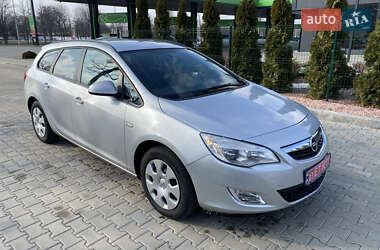 Универсал Opel Astra 2011 в Кременчуге