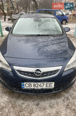 Хэтчбек Opel Astra 2010 в Чернигове