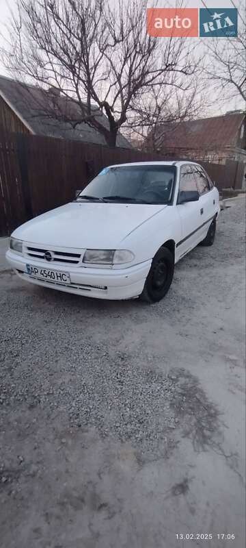 Седан Opel Astra 1992 в Запоріжжі