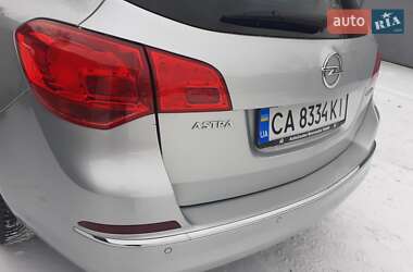 Універсал Opel Astra 2014 в Черкасах