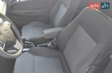 Универсал Opel Astra 2009 в 