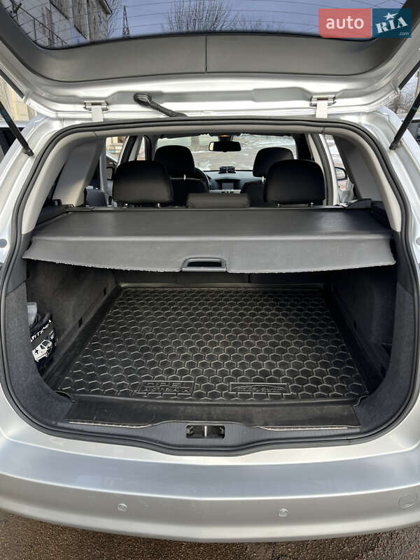 Универсал Opel Astra 2008 в Житомире