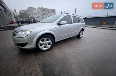 Універсал Opel Astra 2008 в Житомирі