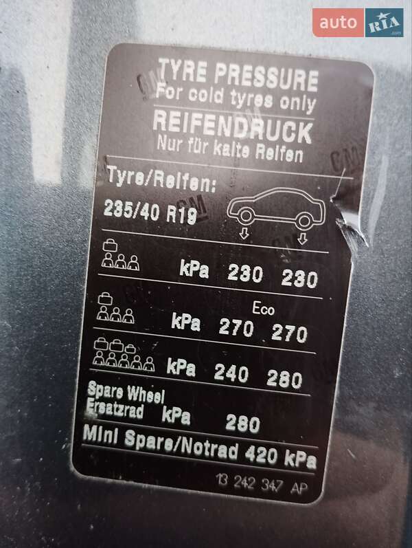 Универсал Opel Astra 2011 в Ровно