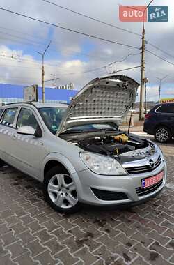 Універсал Opel Astra 2009 в Білій Церкві