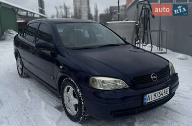 Седан Opel Astra 2000 в Киеве