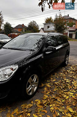 Универсал Opel Astra 2009 в Черкассах