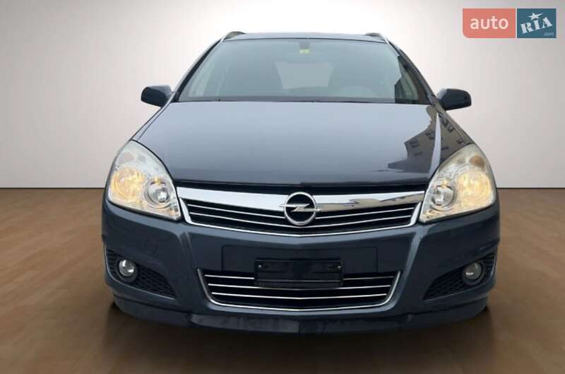 Универсал Opel Astra 2006 в Тернополе