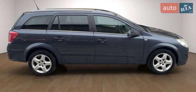Универсал Opel Astra 2006 в Тернополе