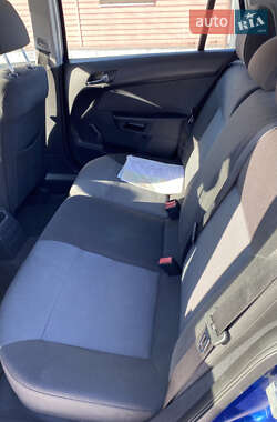 Универсал Opel Astra 2005 в 